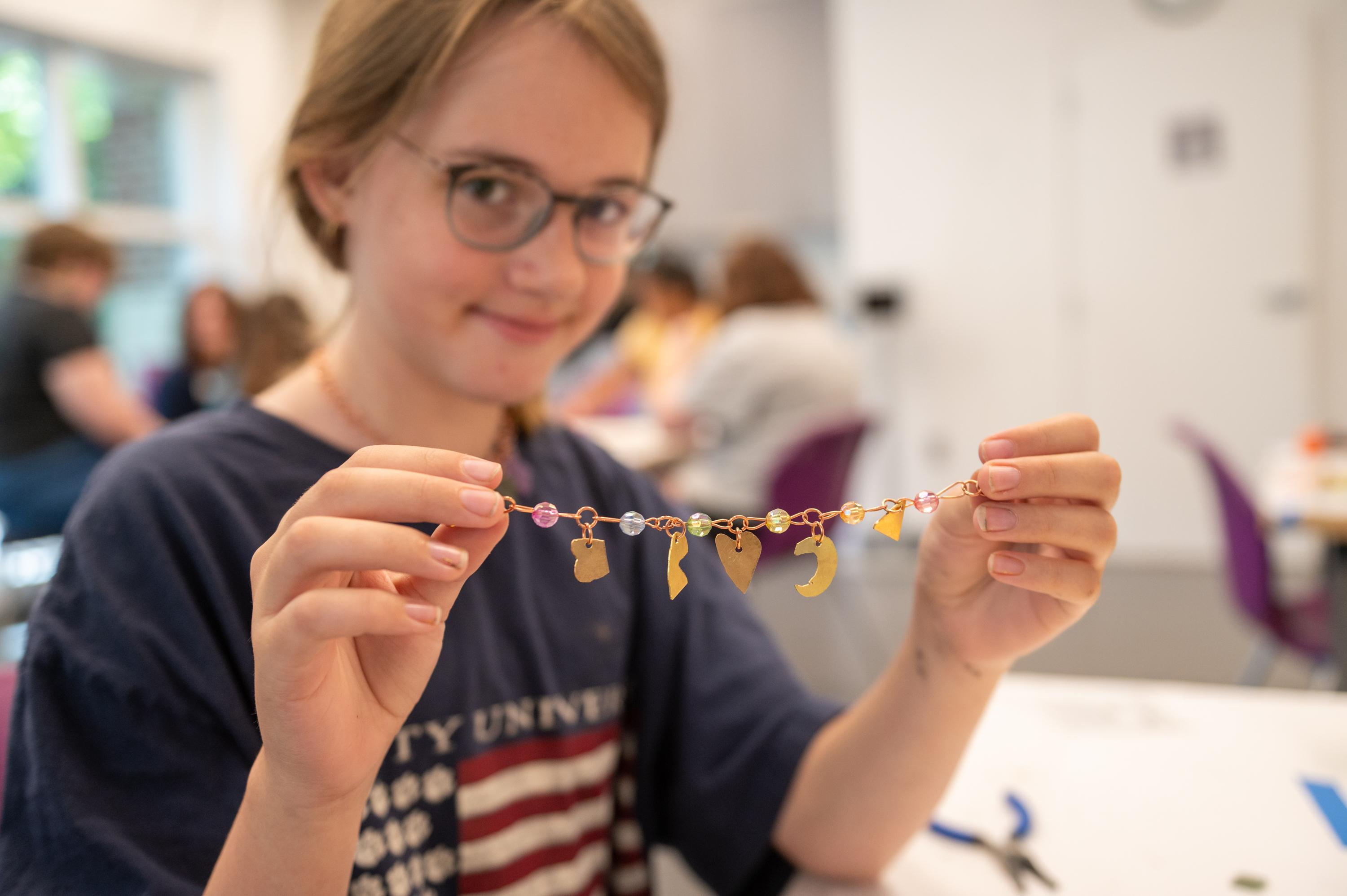 Summer camper with jewelry creation